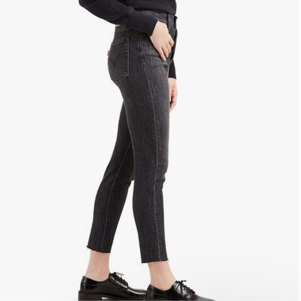 Levis Wedgie Fit Skinny Jeans Raw Hems Size 28 pre owned - Picture 5 of 8